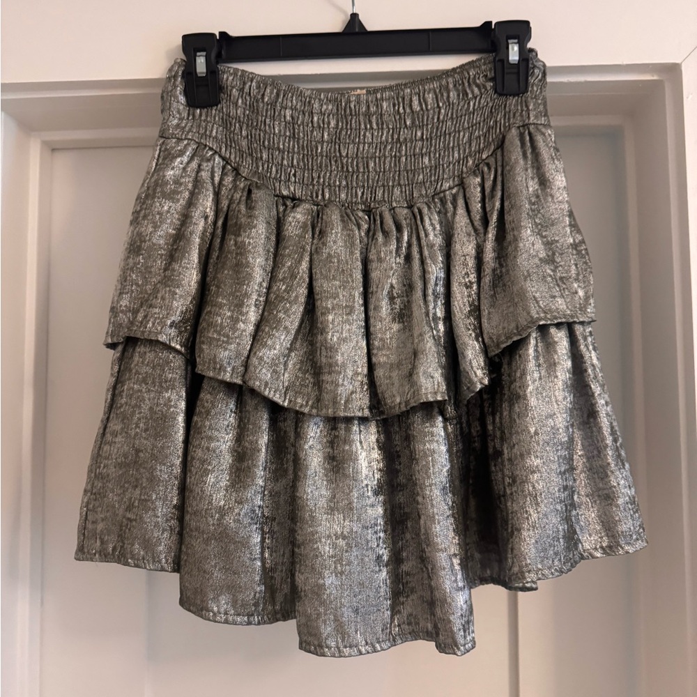 Chic Metallic Mini Skirt